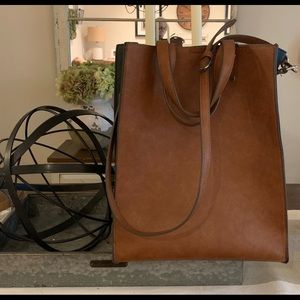 Design Lab Black and Tan Tote w/ Detachable Strap